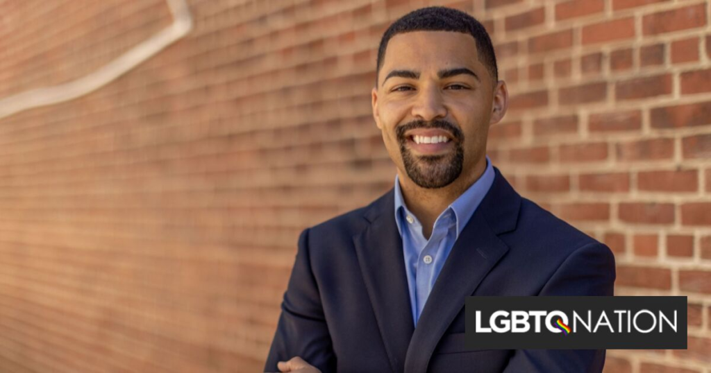 Le trésorier de l’État, Erick Russell, entre dans l’histoire… et vous aide à obtenir de l’argent gratuit Le trésorier de l'État, Erick Russell, entre dans l'histoire… et vous aide à obtenir de l'argent gratuit