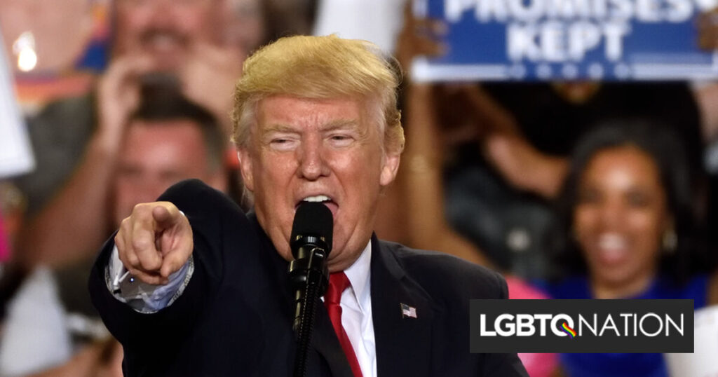 Pour donner un avant-goût de ce qui va arriver, un juge vient d’infliger à Trump une amende de plus de 350 millions de dollars dans son affaire de fraude. Pour donner un avant-goût de ce qui va arriver, un juge vient d'infliger à Trump une amende de plus de 350 millions de dollars dans son affaire de fraude.