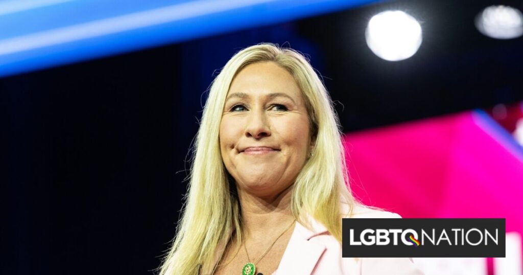 Marjorie Taylor Greene s’est moquée vicieusement pour avoir dit aux femmes de ne pas « tenter leurs frères chrétiens » Marjorie Taylor Greene s'est moquée vicieusement pour avoir dit aux femmes de ne pas « tenter leurs frères chrétiens »