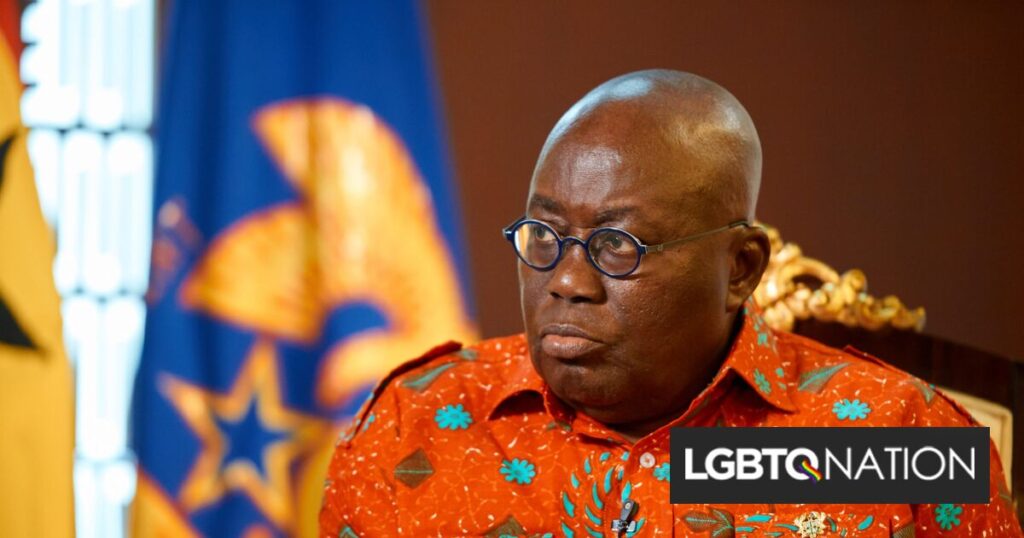Le parlement du Ghana vote à l'unanimité pour criminaliser les identités et les alliances LGBTQ+ Le parlement du Ghana vote à l'unanimité pour criminaliser les identités et les alliances LGBTQ+