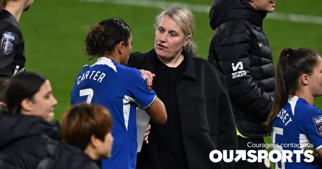 La manager de Chelsea, Emma Hayes, dit qu'elle avait tort de qualifier les relations avec ses coéquipiers d' »inappropriées » La manager de Chelsea, Emma Hayes, dit qu'elle avait tort de qualifier les relations avec ses coéquipiers d'"inappropriées"