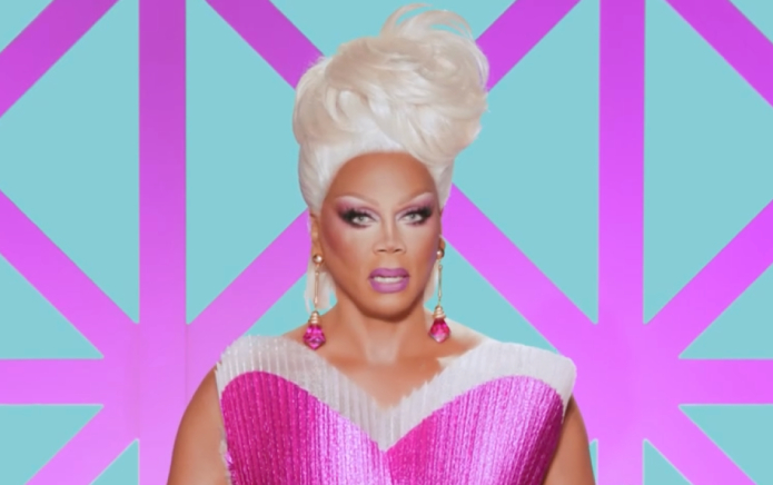 "Couronnez-la!": Voici comment les fans ont réagi au top quatre de Drag Race UK contre le monde