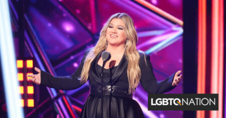 Kelly Clarkson et la chanson d'amour lesbienne populaire en 1927