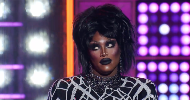 35 pensées que j'ai eues en regardant Drag Race saison 16, épisode 9 : « Elle n'est définitivement pas au top » 35 pensées que j'ai eues en regardant Drag Race saison 16, épisode 9 : "Elle n'est définitivement pas au top"
