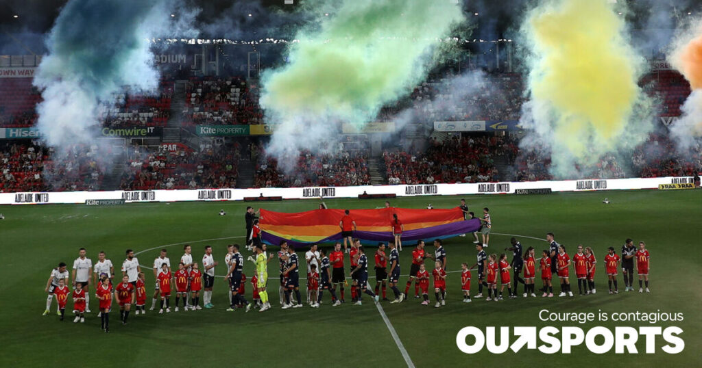 Le football australien embrasse la tournée de la fierté malgré les propos anti-gay d'un adolescent Le football australien embrasse la tournée de la fierté malgré les propos anti-gay d'un adolescent