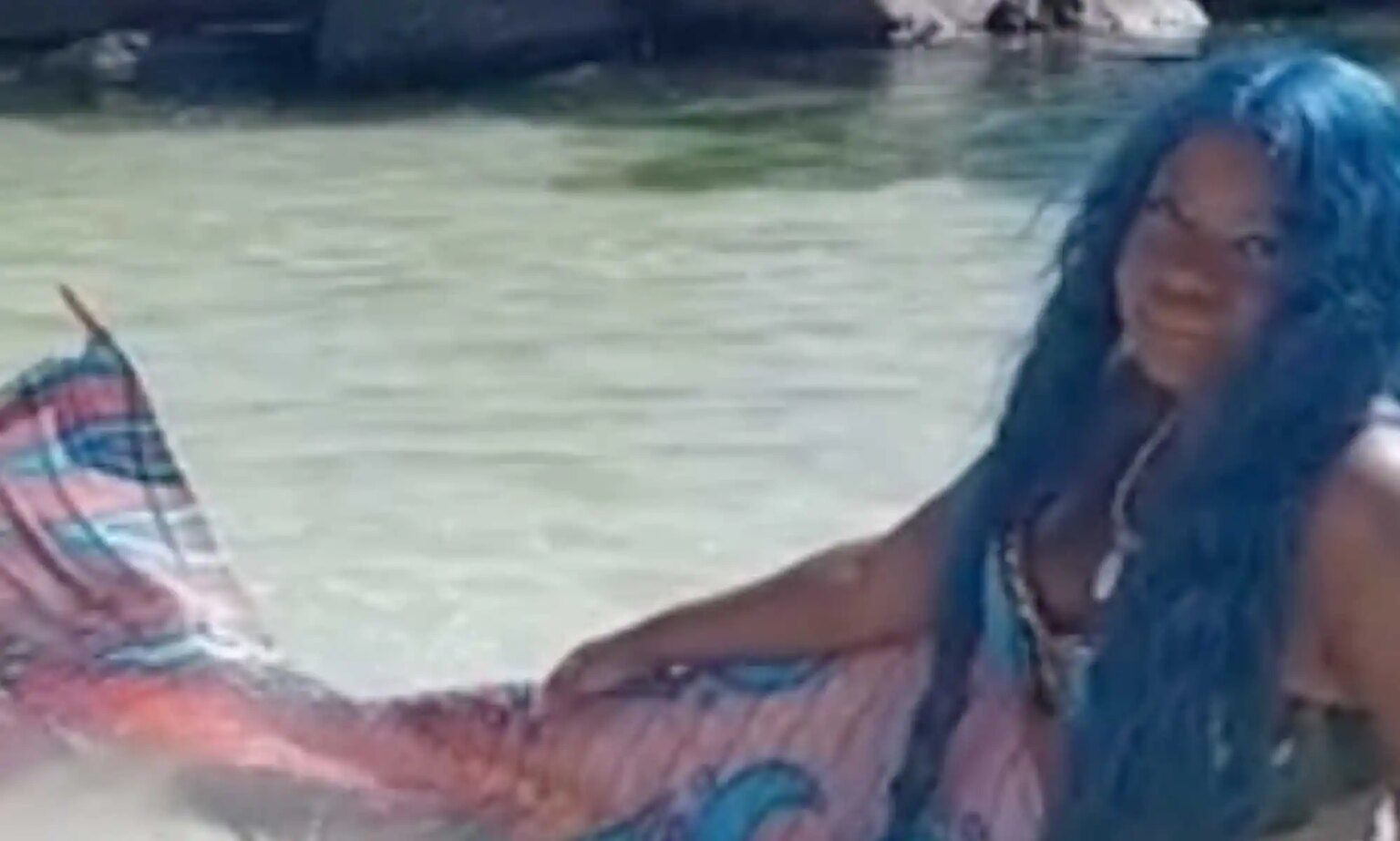 « Ma femme et moi sommes des sirènes : c'est pourquoi vous ne devriez pas laisser la peur vous empêcher de poursuivre vos rêves » Black mermaid Harlane