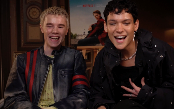 Young Royals : Edvin Ryding et Omar Rudberg taquinent la saison 3 « passionnée »