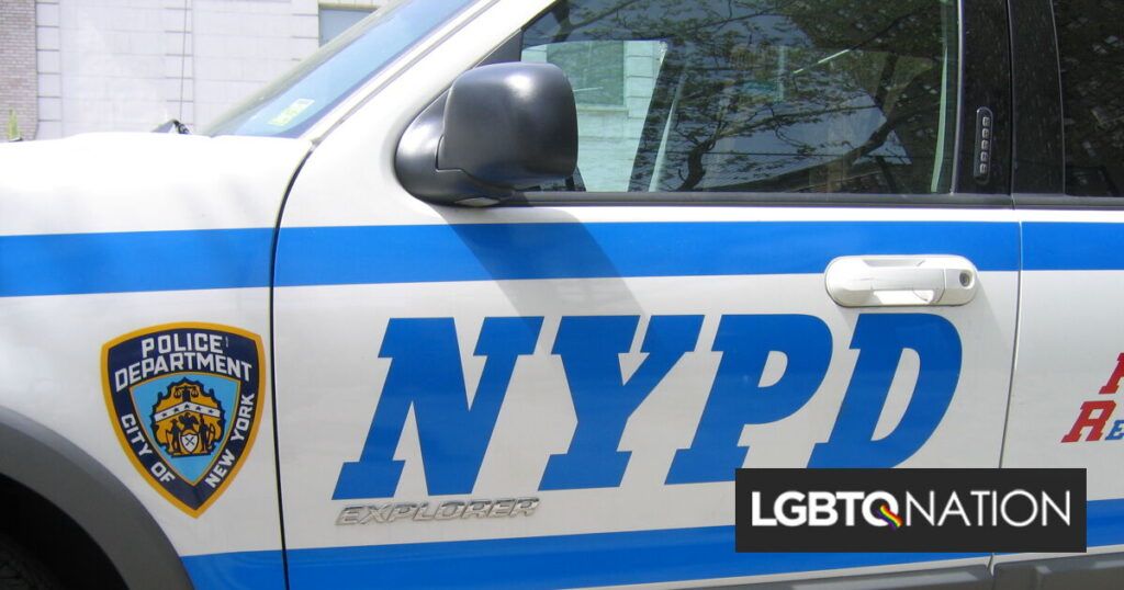 Un vétéran militaire gay accuse la police de New York de harcèlement homophobe depuis des années Un vétéran militaire gay accuse la police de New York de harcèlement homophobe depuis des années