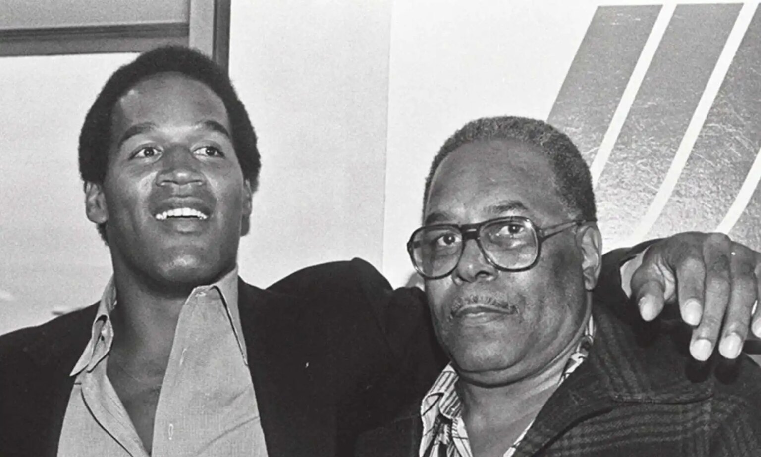 Le père d'OJ Simpson aurait été une drag queen gay OJ Simpson and his father Jimmy Lee Simpson, who was reportedly gay and performed as a drag queen in San Francisco