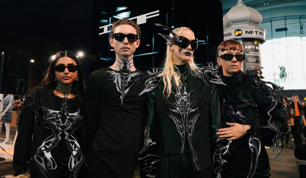 Les disrupteurs de la mode numérique arrachent joyeusement la technologie aux mains des gardiens Les disrupteurs de la mode numérique arrachent joyeusement la technologie aux mains des gardiens