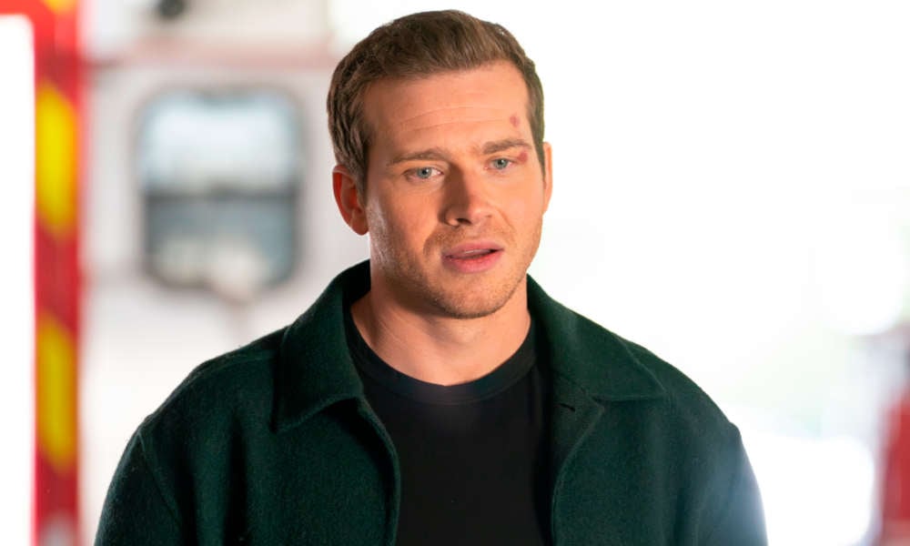 La star du « 9-1-1 » riposte aux trolls anti-LGBTQ+ après une scène de baiser homosexuel La star du « 9-1-1 » riposte aux trolls anti-LGBTQ+ après une scène de baiser homosexuel