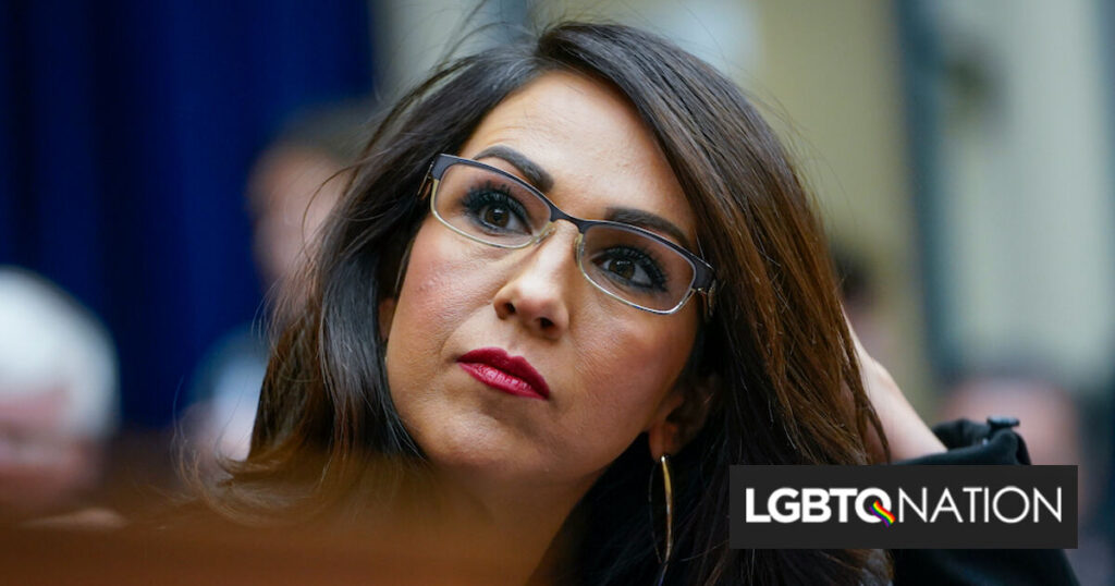 Les étudiants ridiculisent Lauren Boebert en criant « Beetlejuice » lors de la visite du campus Les étudiants ridiculisent Lauren Boebert en criant « Beetlejuice » lors de la visite du campus