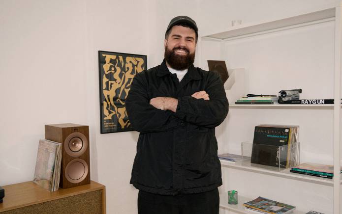 ART ENGINE : James Hazlett-Beard lance une agence de production axée sur les queers