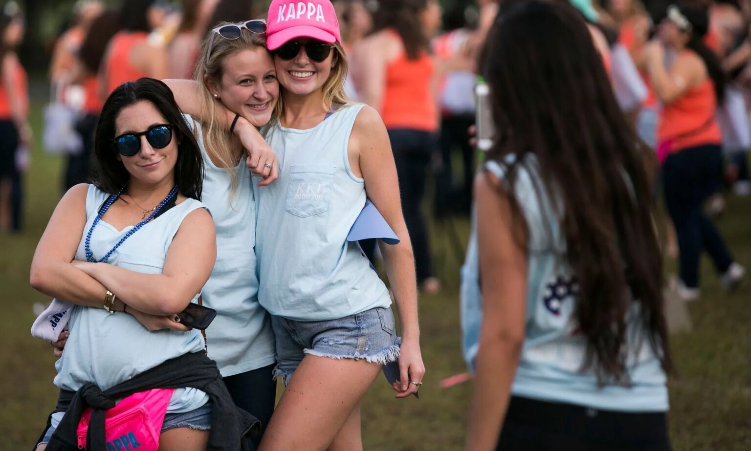 Une sororité du Wyoming engagée dans une bataille juridique pour l'admission d'une femme trans Members of Wyoming University sorority Kappa Kappa Gamma sorority.