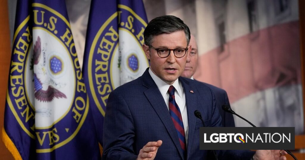 Mike Johnson est furieux contre Target pour avoir vendu « ce truc de la fierté LGBTQ+ » et a soutenu un boycott Mike Johnson est furieux contre Target pour avoir vendu « ce truc de la fierté LGBTQ+ » et a soutenu un boycott