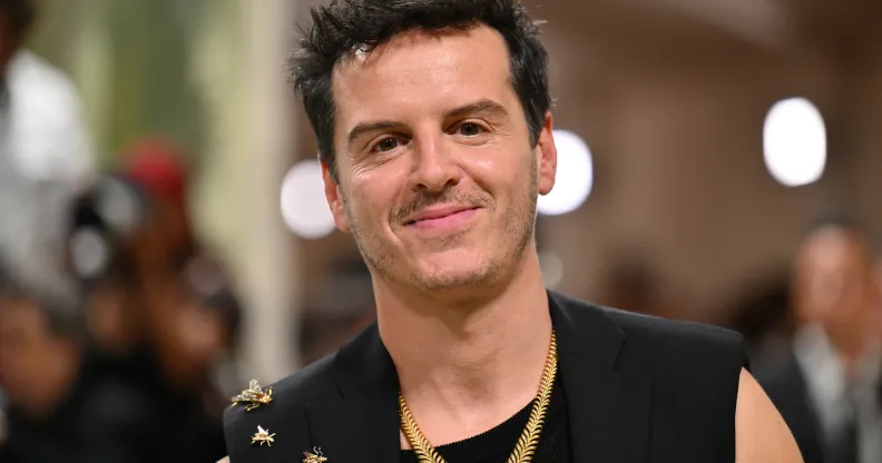 Andrew Scott porte un gilet sans manches au Met Gala et les fans ne peuvent s'empêcher de regarder ses bras Andrew Scott a fait une apparition au Met Gala 2024. (Getty)