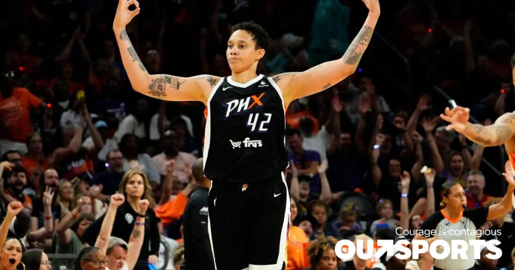 Brittney Griner a été interrogée sur « ses pensées malades » parce qu'elle était gay alors qu'elle était prisonnière russe Brittney Griner a été interrogée sur « ses pensées malades » parce qu'elle était gay alors qu'elle était prisonnière russe