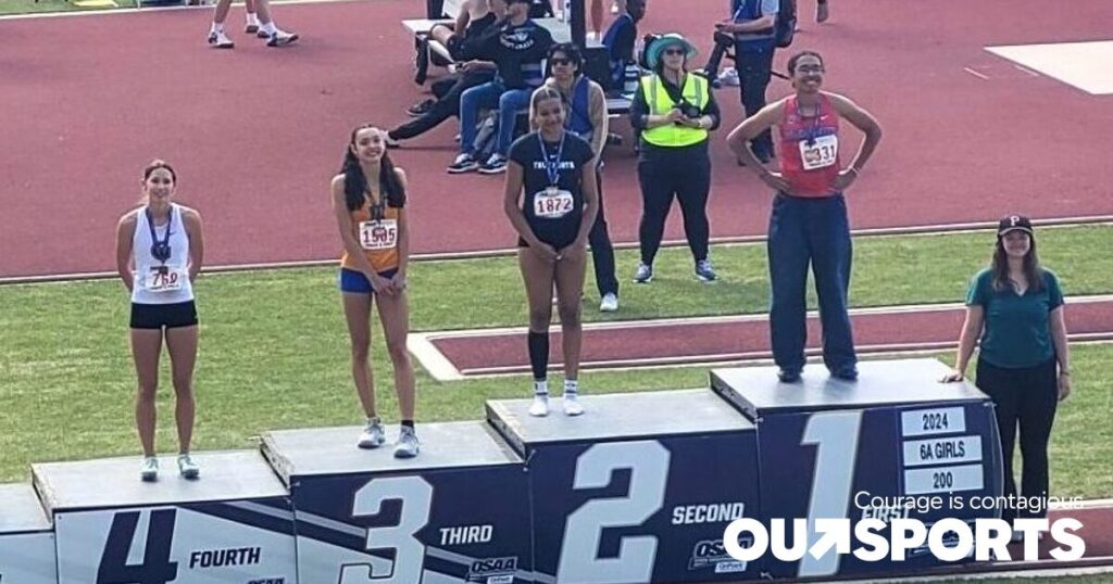 L'adolescent trans de l'Oregon, Aayden Gallagher, remporte le titre d'État du 200 mètres et remporte également une médaille d'argent L'adolescent trans de l'Oregon, Aayden Gallagher, remporte le titre d'État du 200 mètres et remporte également une médaille d'argent