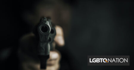 Quatre bars LGBTQ+ visés par de mystérieuses fusillades en voiture