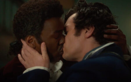 "Je me sens vu" : les fans se déchaînent devant le baiser de Doctor Who de Ncuti Gatwa et Jonathan Groff