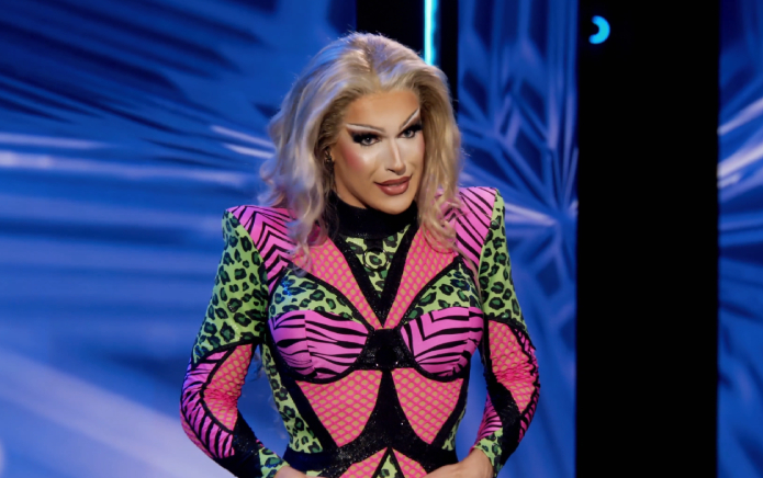 « Tu ne me connais pas comme ça » : la star de Drag Race, Plane Jane, s'en prend aux trolls