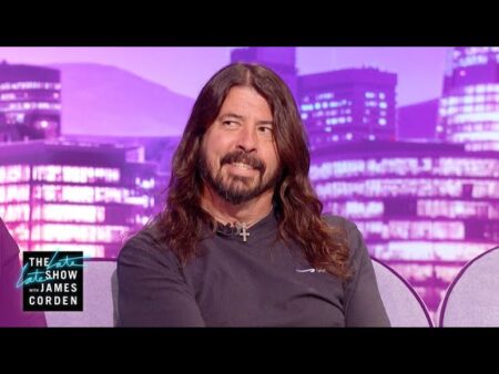 Dave Grohl des Foo Fighters semble viser Taylor Swift : "Nous jouons en live"