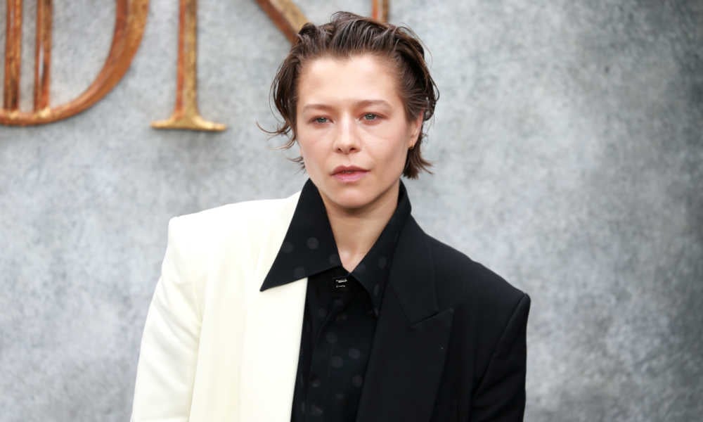 Emma D'Arcy réfléchit à la représentation non binaire à Hollywood – « Il s'avère qu'il existe en fait de l'espace » Emma D'Arcy réfléchit à la représentation non binaire à Hollywood – « Il s'avère qu'il existe en fait de l'espace »