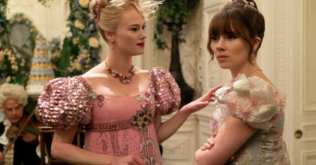 Le showrunner de Bridgerton a abordé les spéculations sur la sexualité d'Eloise Bridgerton.  (Netflix)