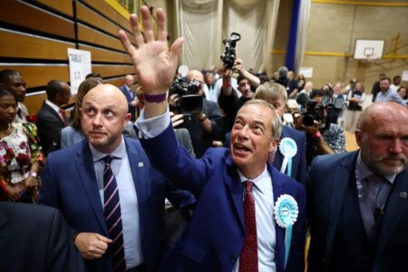 Le manifeste controversé de Reform UK vise « l'idéologie transgenre » et « l'échange de pronoms »