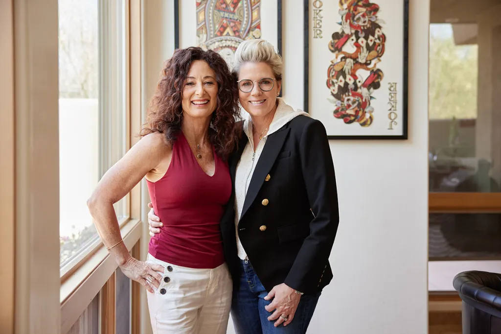 Dirigée par des femmes et fondée par des personnes LGBTQI+, Pyx Health est fondée par Cindy et Anna Jordan. 