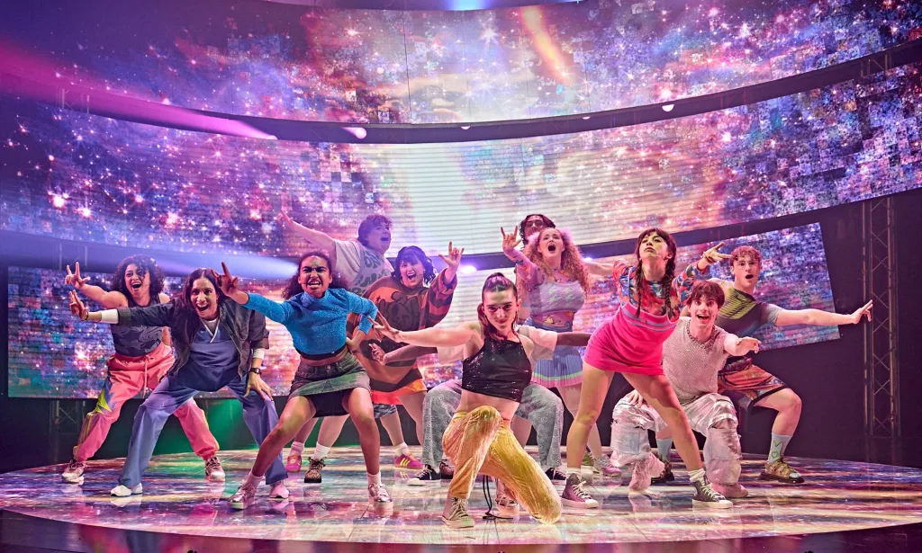 Le casting de FANGIRLS se produit.