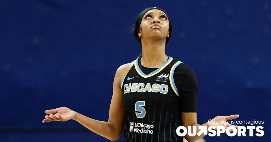 Angel Reese montre à la WNBA comment répondre aux questions d'intimité de « Big Bang Theory » Angel Reese montre à la WNBA comment répondre aux questions d'intimité de « Big Bang Theory »