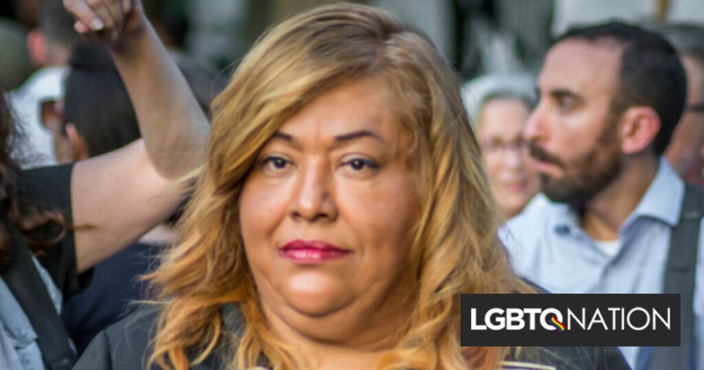 Le fondateur d'une association à but non lucratif pour les sans-abri transgenres plaide coupable d'avoir volé 150 000 $ de fonds d'aide COVID Le fondateur d'une association à but non lucratif pour les sans-abri transgenres plaide coupable d'avoir volé 150 000 $ de fonds d'aide COVID