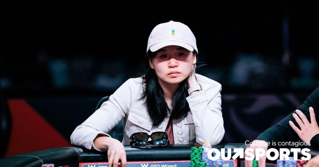 Sa femme l'a initiée au poker : elle vient de gagner 300 000 $ lors de la plus grande partie des World Series de tous les temps ! Sa femme l'a initiée au poker : elle vient de gagner 300 000 $ lors de la plus grande partie des World Series de tous les temps !