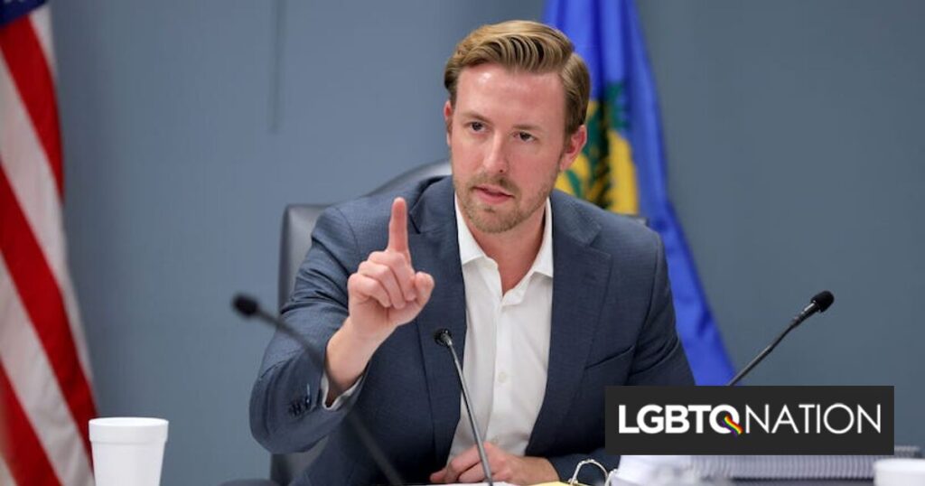 Le responsable de l'éducation anti-LGBTQ+ de l'Oklahoma a demandé aux écoles d'enseigner la Bible. Elles refusent. Le responsable de l'éducation anti-LGBTQ+ de l'Oklahoma a demandé aux écoles d'enseigner la Bible. Elles refusent.