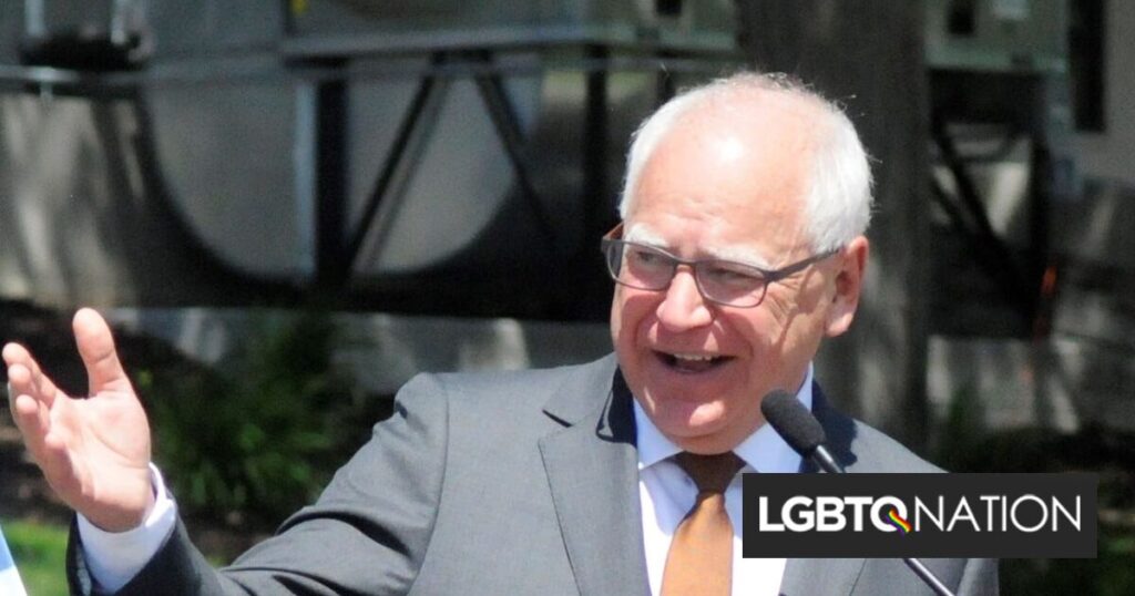 Les conservateurs sont indignés que Tim Walz ait fourni des tampons gratuits à tous les étudiants qui en ont besoin Les conservateurs sont indignés que Tim Walz ait fourni des tampons gratuits à tous les étudiants qui en ont besoin