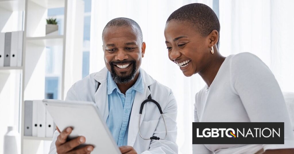 Le HHS s'engage à verser 70 millions de dollars pour réduire l'impact démesuré du VIH sur les femmes et les enfants marginalisés Le HHS s'engage à verser 70 millions de dollars pour réduire l'impact démesuré du VIH sur les femmes et les enfants marginalisés