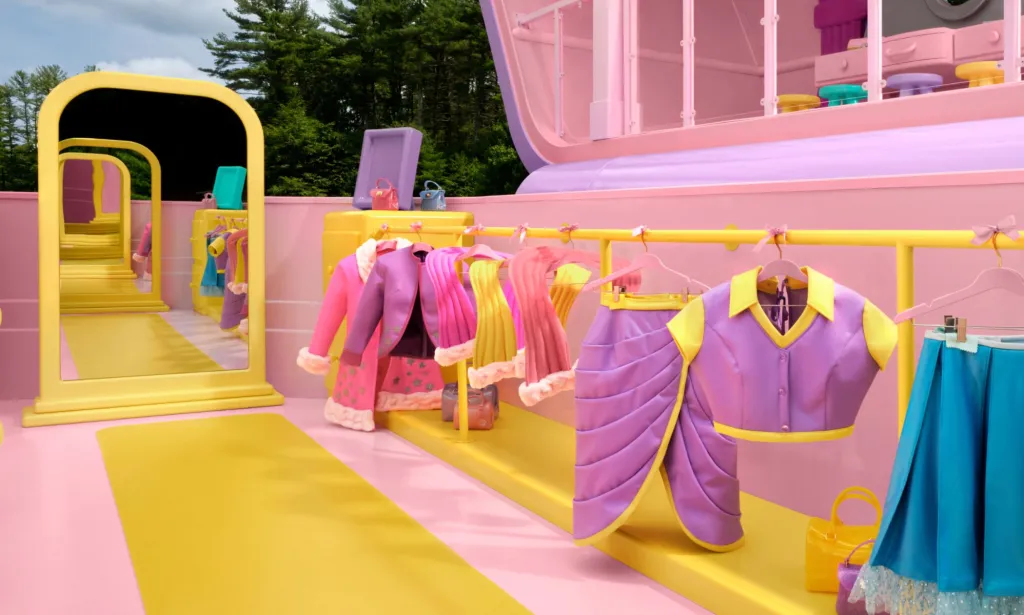Voici une image de la garde-robe de Polly Pocket dans la vraie vie. 