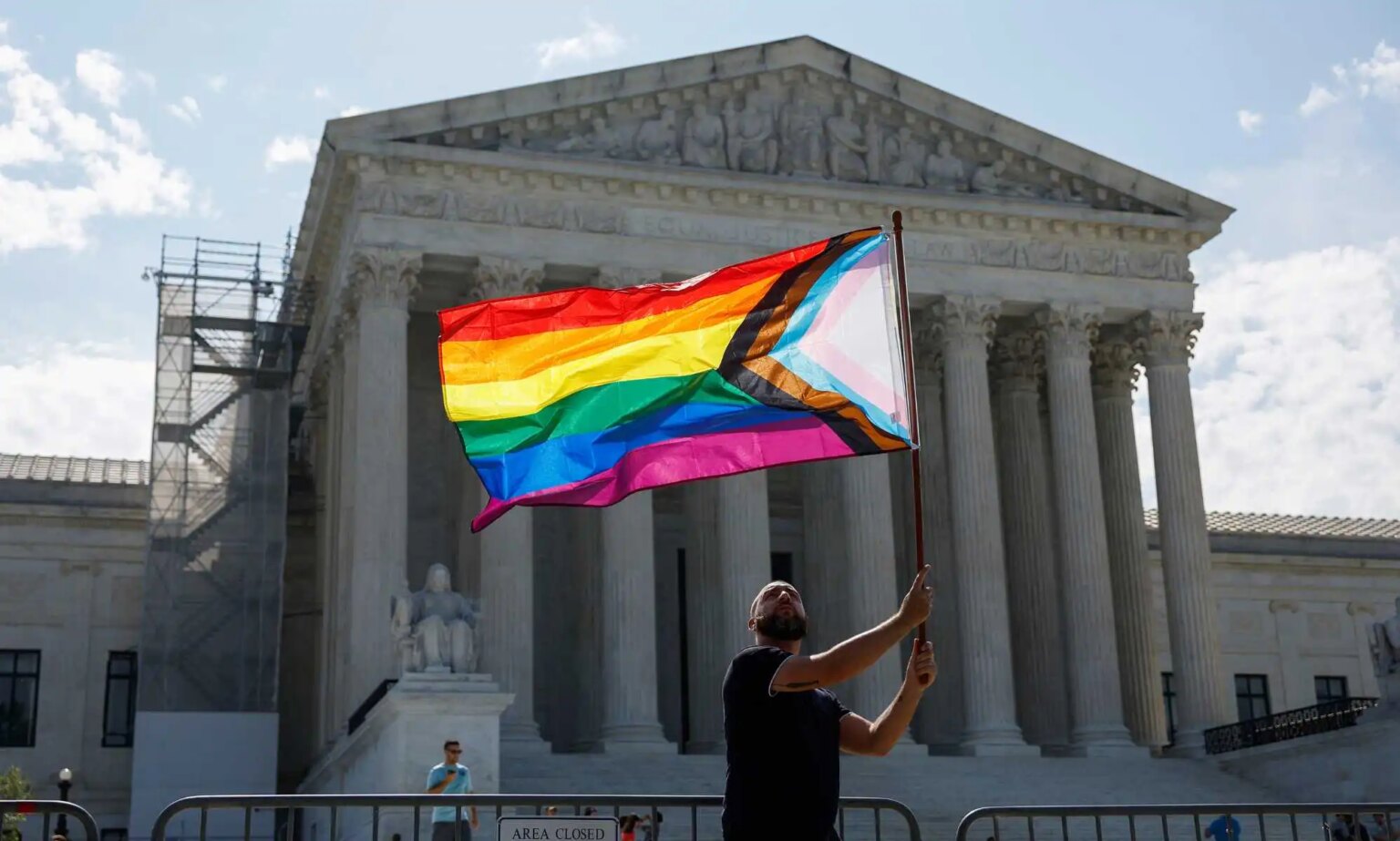 La Cour suprême des États-Unis bloque les protections du Titre IX pour les étudiants transgenres dans 26 États US Supreme Court
