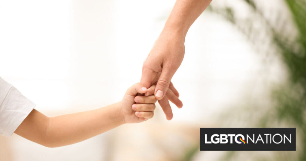 La Chine accorde le droit de visite à une mère homosexuelle, une première historique La Chine accorde le droit de visite à une mère homosexuelle, une première historique