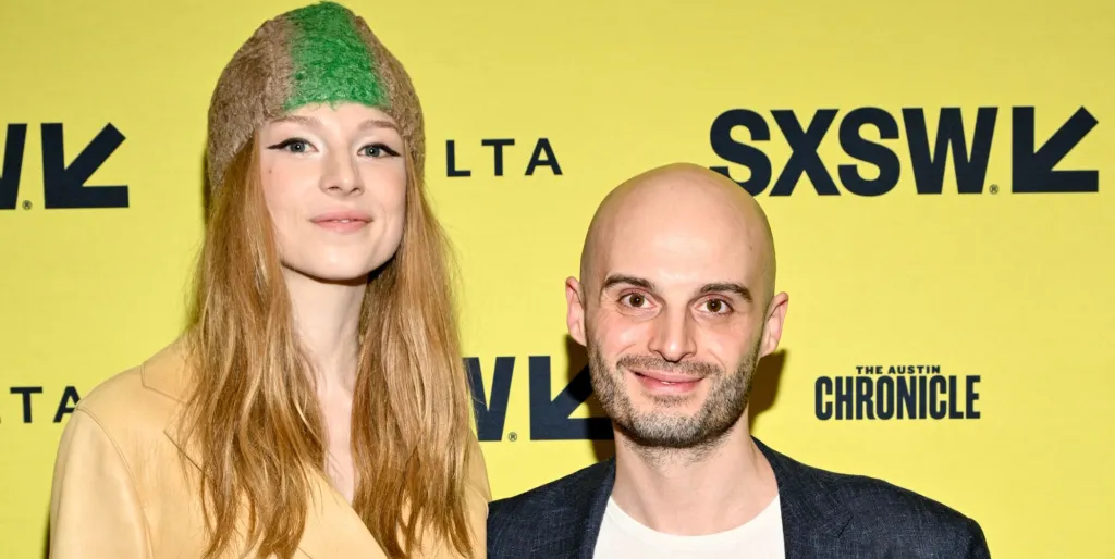 Hunter Schafer et Tilman Singer.