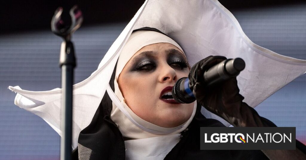 La pop star Chappell Roan appelle ses fans à respecter sa vie privée dans une déclaration controversée La pop star Chappell Roan appelle ses fans à respecter sa vie privée dans une déclaration controversée