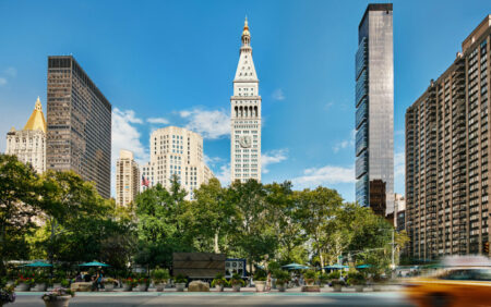 L'ÉDITION DE NEW YORK – toujours l'une des propriétés de luxe les plus élégantes et sophistiquées de Manhattan