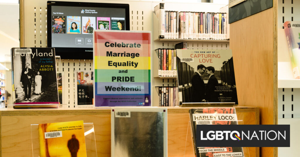 Le district scolaire restituera 36 livres retirés en vertu de la loi interdisant les livres anti-LGBTQ+ Le district scolaire restituera 36 livres retirés en vertu de la loi interdisant les livres anti-LGBTQ+