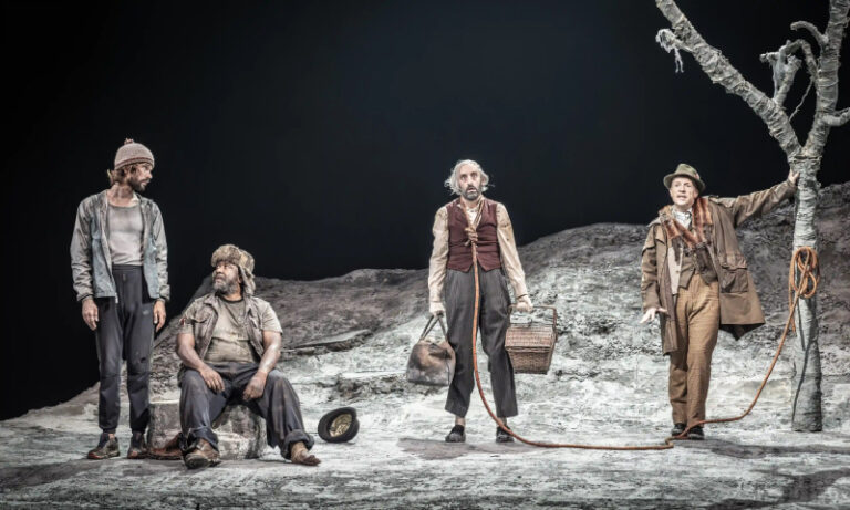 Ben Whishaw et Lucian Msamati brillent dans la reprise époustouflante d'En attendant Godot – critique