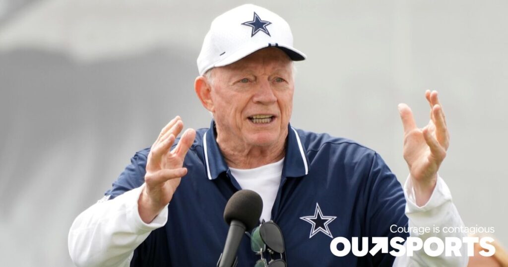 Jerry Jones parle de la taille des parties intimes des joueurs avec Jamie Foxx et les fans sont sur Twitter Jerry Jones parle de la taille des parties intimes des joueurs avec Jamie Foxx et les fans sont sur Twitter