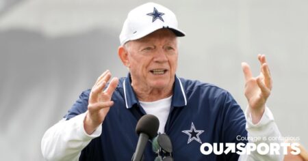 Jerry Jones parle de la taille des parties intimes des joueurs avec Jamie Foxx et les fans sont sur Twitter