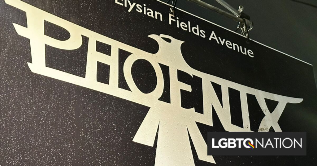 Le bar à cuir de la Nouvelle-Orléans est resté ouvert malgré les coups de fouet de l'ouragan Francine Le bar à cuir de la Nouvelle-Orléans est resté ouvert malgré les coups de fouet de l'ouragan Francine