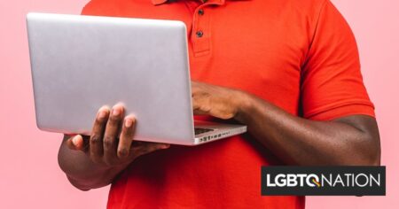 Un candidat républicain anti-LGBTQ+ aurait utilisé des sites de rencontres alors qu'il était marié à sa femme