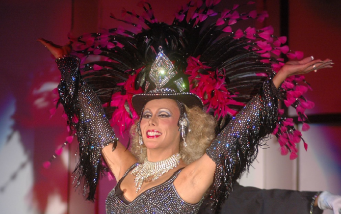 Francis, la pionera artiste mexicaine considérée comme la première vedette trans